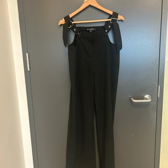 Motel wide leg  hip cut out pants size S excellent condition - Picture 3 of 7